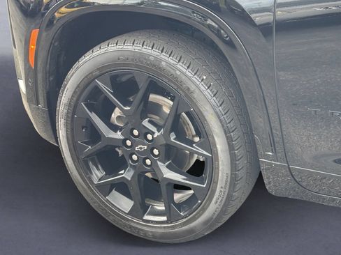 Used 2024 Chevrolet Traverse RS w/ LPO, Floor Liner Package AWD/4WD image 10