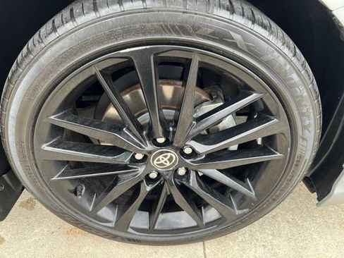 Used 2021 Toyota Camry XSE FWD image 8