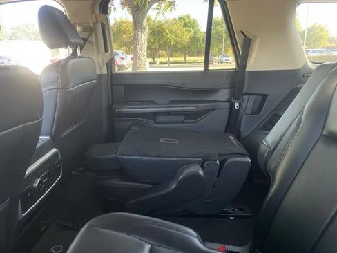 Used 2023 Ford Expedition Max XLT RWD image 6