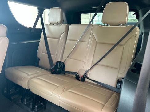 Used 2021 Chevrolet Suburban Premier RWD image 49