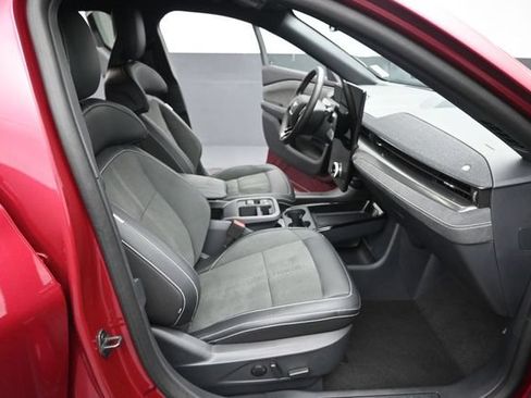 Certified 2025 Ford Mustang Mach-E GT AWD/4WD image 29