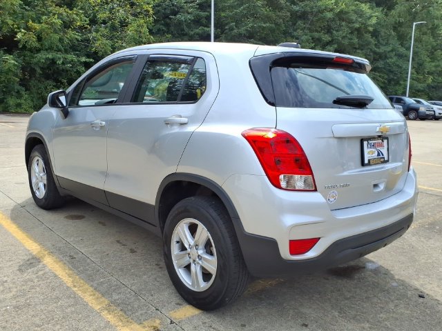 Used 2018 Chevrolet Trax LS AWD/4WD image 5
