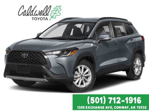 Used 2022 Toyota Corolla Cross LE w/ Moonroof Package image 2