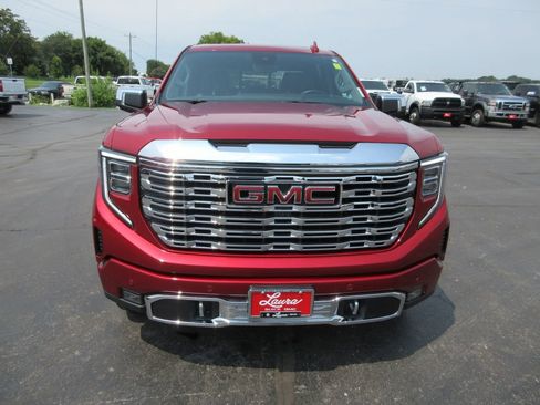 Certified 2024 GMC Sierra 1500 Denali w/ Denali Reserve Package AWD/4WD image 13