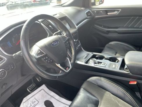 Used 2019 Ford Edge ST w/ Cold Weather Package AWD/4WD image 14