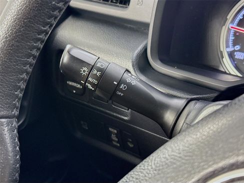 Used 2022 Toyota 4Runner Limited RWD image 5