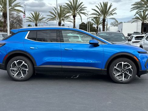 New 2026 Chevrolet Equinox EV LT image 2