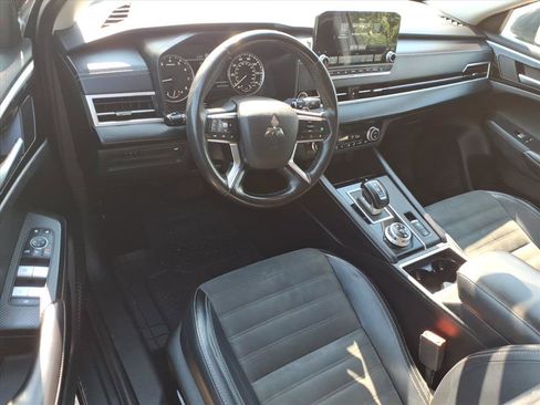 Used 2024 Mitsubishi Outlander SE AWD/4WD image 18