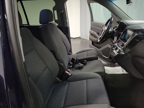 Used 2018 Chevrolet Tahoe LS w/ Skid Plate Package image 24