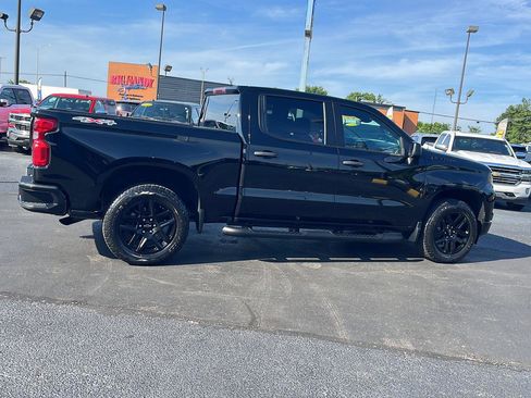 Used 2024 Chevrolet Silverado 1500 Custom w/ Turbomax Blackout Package AWD/4WD image 6