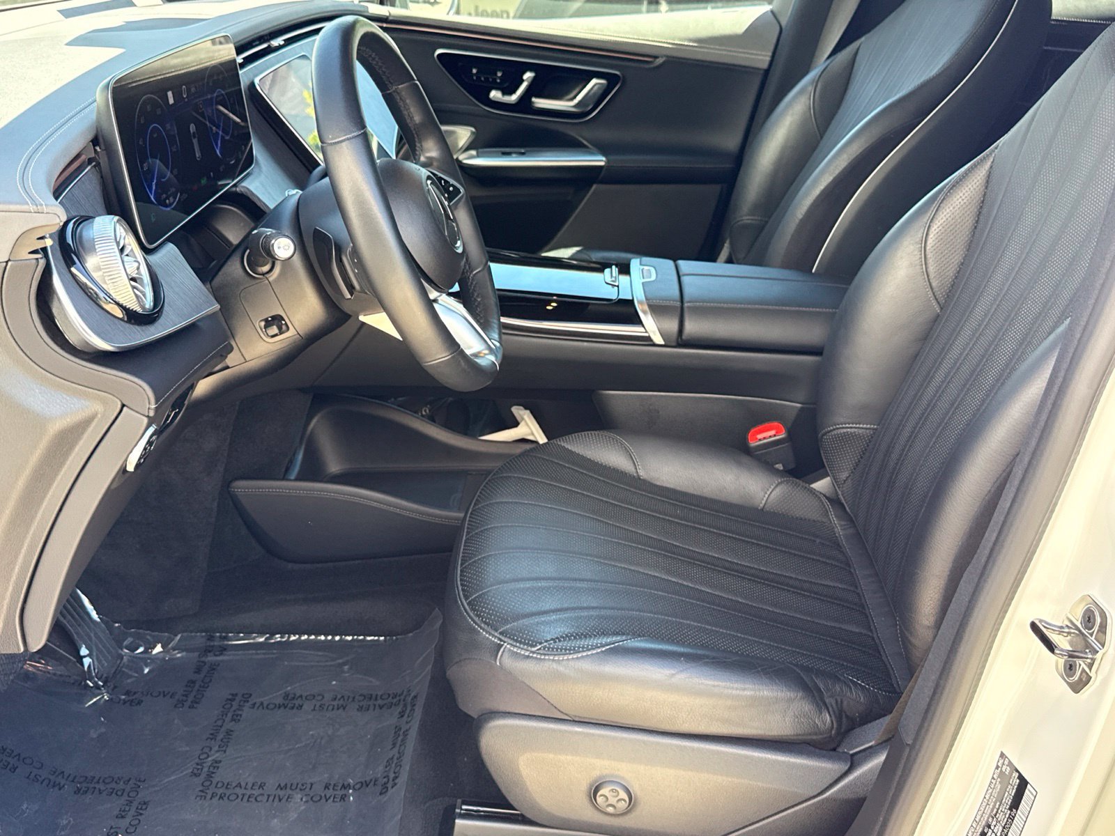 Used 2023 Mercedes-Benz EQE 500 4MATIC SUV image 26