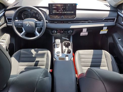 New 2026 Mitsubishi Outlander AWD image 3