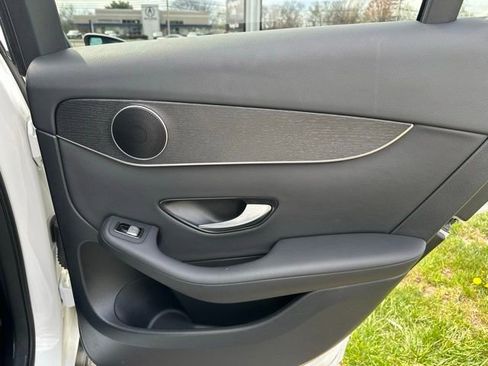 Used 2022 Mercedes-Benz GLC 300 4MATIC image 21