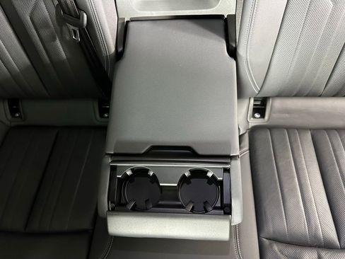 Used 2019 Audi e-tron Premium Plus image 35