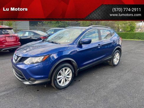 Used 2018 Nissan Rogue Sport SV AWD/4WD image 1