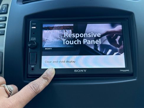 Used 2006 Cadillac XLR image 16