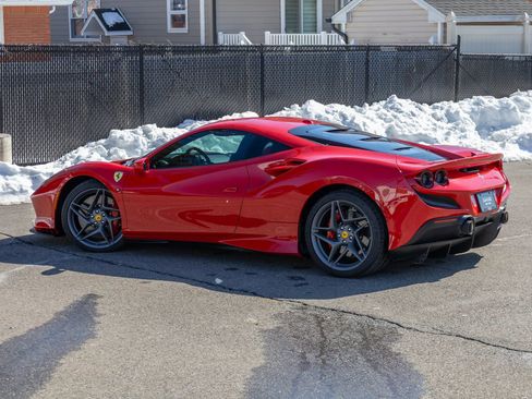 Used 2020 Ferrari F8 Tributo image 39