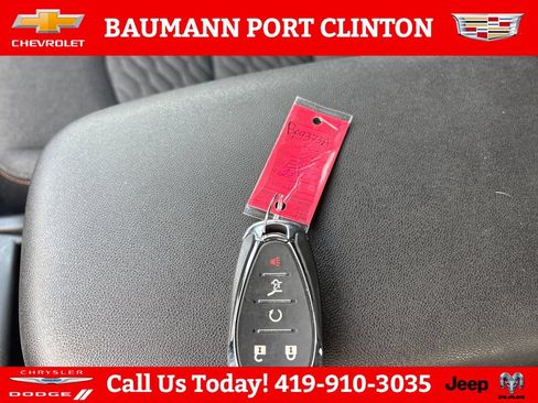 Used 2020 Chevrolet Equinox LT w/ Driver Convenience Package FWD image 30