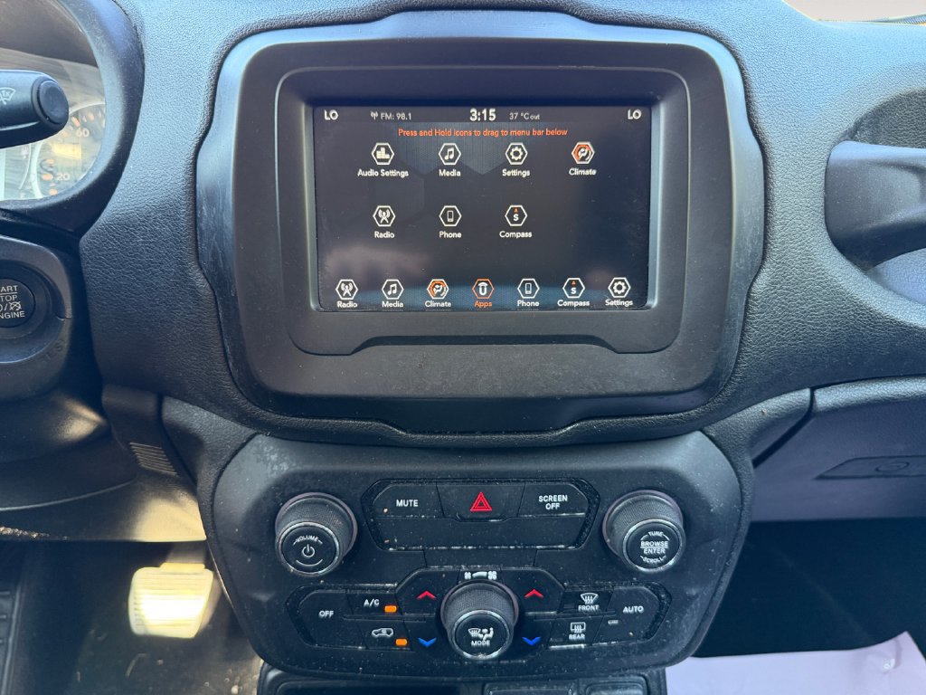 Used 2019 Jeep Renegade Latitude w/ Popular Equipment Group FWD image 10