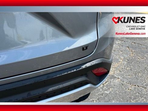 Used 2024 Chevrolet Trax LT FWD image 8