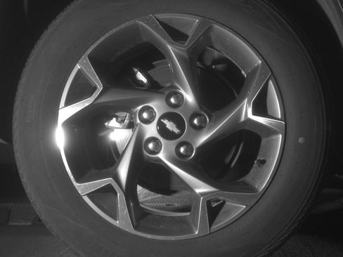 Used 2025 Chevrolet Trax LT FWD image 15