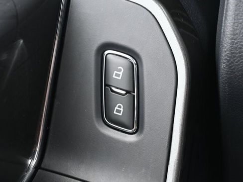 Used 2022 Ford F150 XLT w/ Equipment Group 302A High image 43