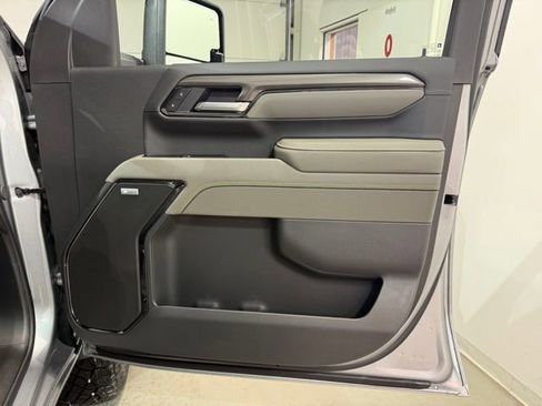 New 2026 Chevrolet Silverado 2500 ZR2 image 27