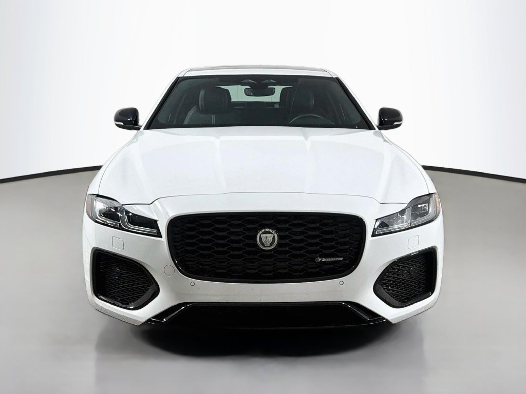 Used 2024 Jaguar XF R-Dynamic SE AWD/4WD image 2