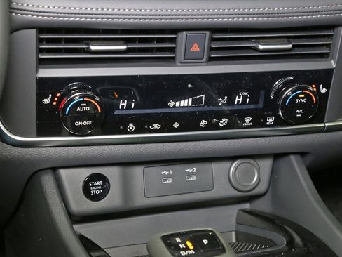 New 2026 Nissan Rogue SV image 9