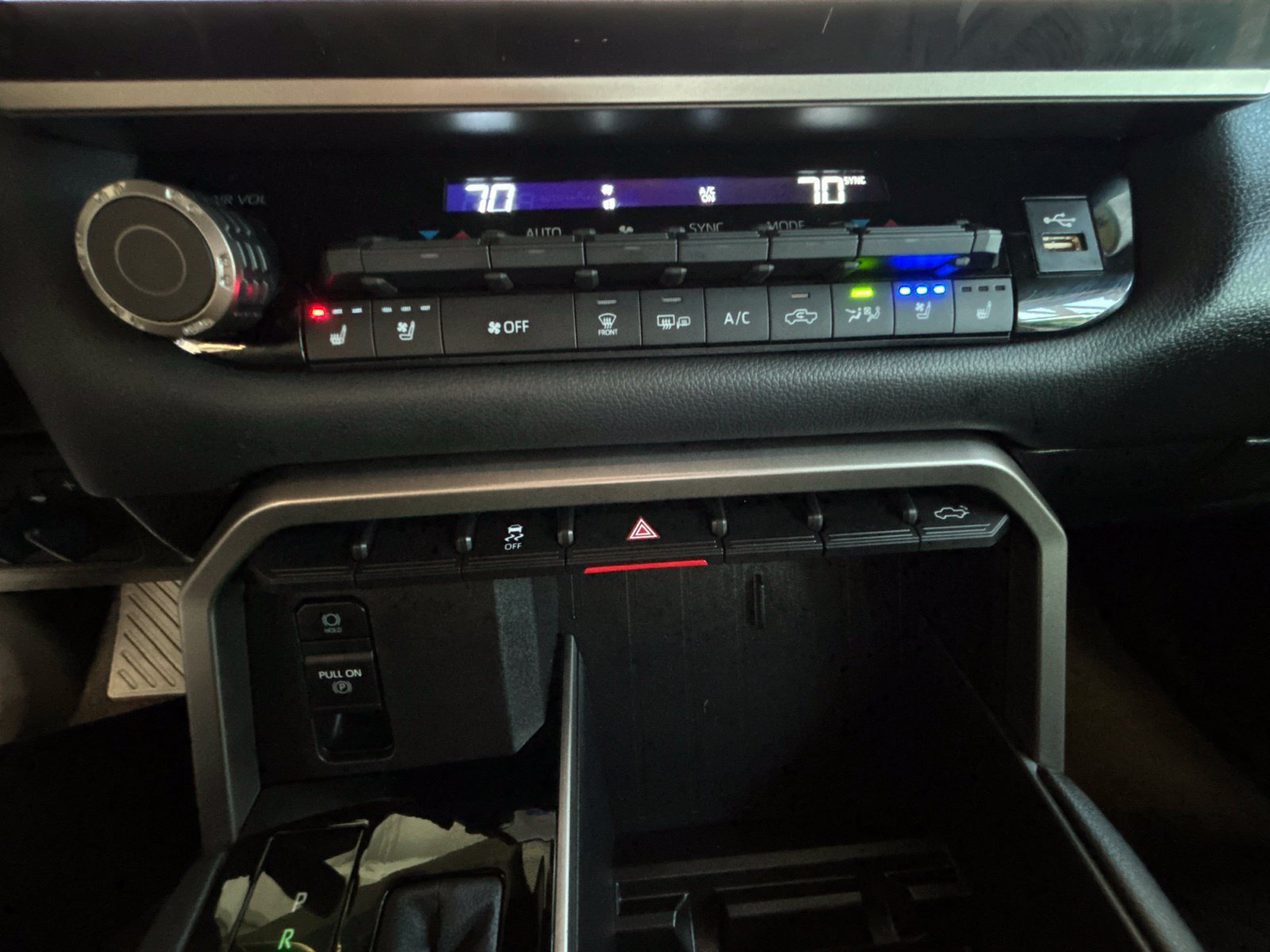 Used 2026 Toyota Tundra Limited AWD/4WD image 27