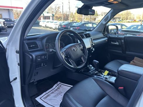 Certified 2023 Toyota 4Runner 40th Anniversary SE image 9
