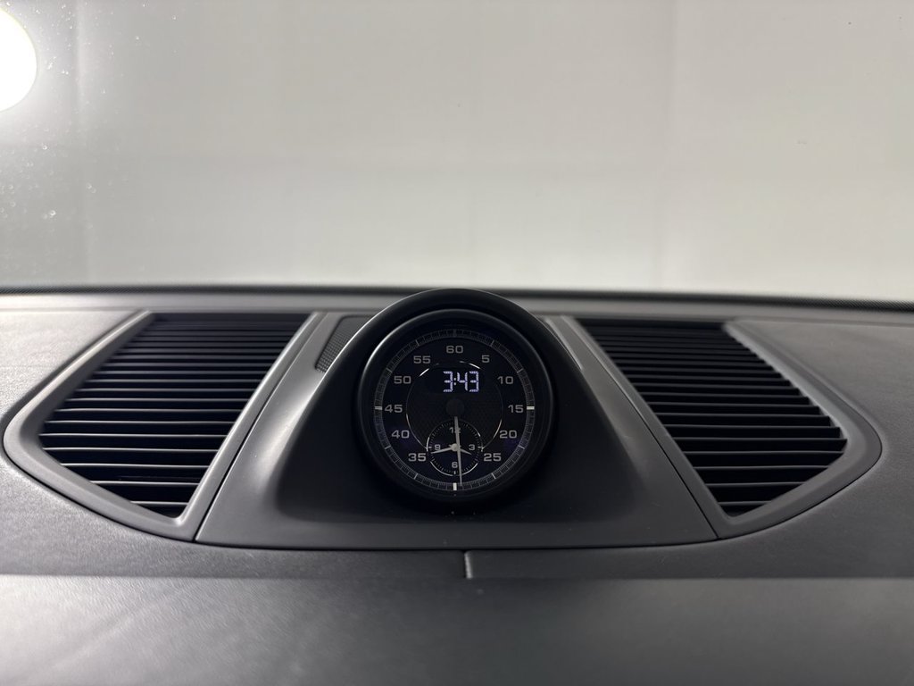 Certified 2023 Porsche Macan GTS AWD/4WD image 29