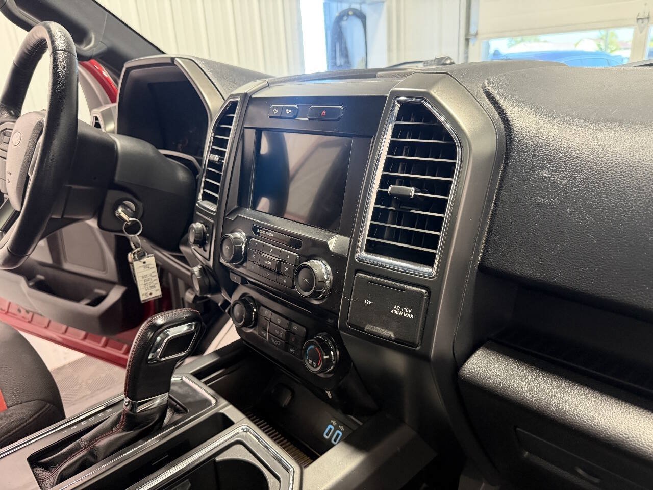 Used 2016 Ford F150 XLT w/ Equipment Group 302A Luxury AWD/4WD image 21