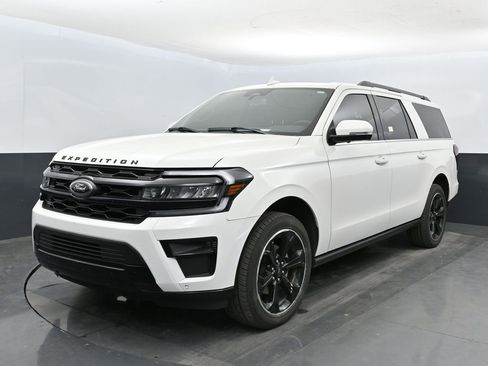 Used 2024 Ford Expedition Max Limited AWD/4WD image 6