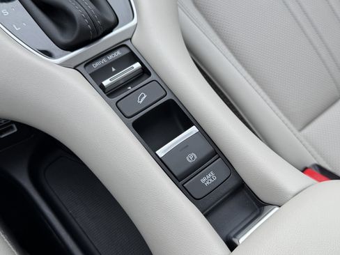 Used 2023 Honda HR-V EX-L image 23