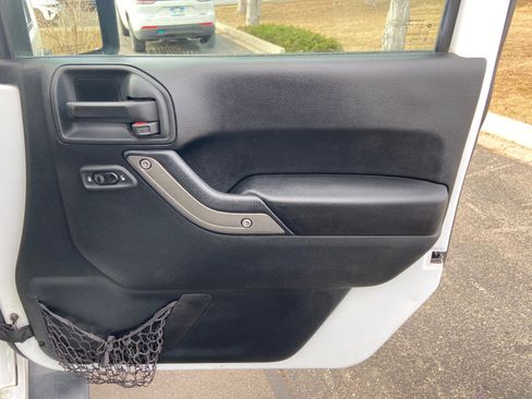 Used 2017 Jeep Wrangler Sport w/ Quick Order Package 24S image 16