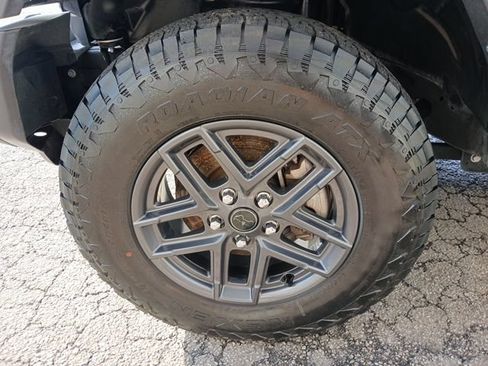 Used 2024 Jeep Wrangler Unlimited Sport AWD/4WD image 45