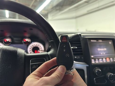 Used 2016 RAM 2500 Big Horn image 30