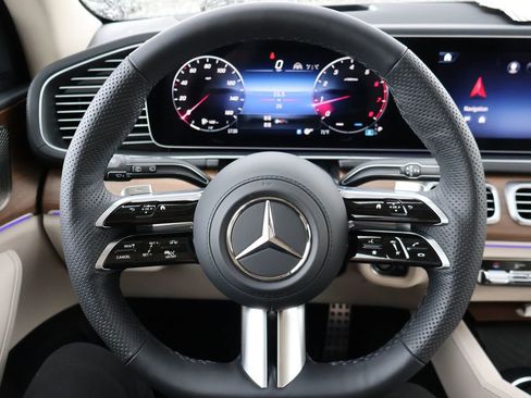 New 2026 Mercedes-Benz GLS 450 4MATIC image 30
