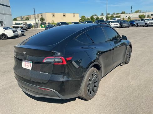 Used 2023 Tesla Model Y Long Range AWD/4WD image 3