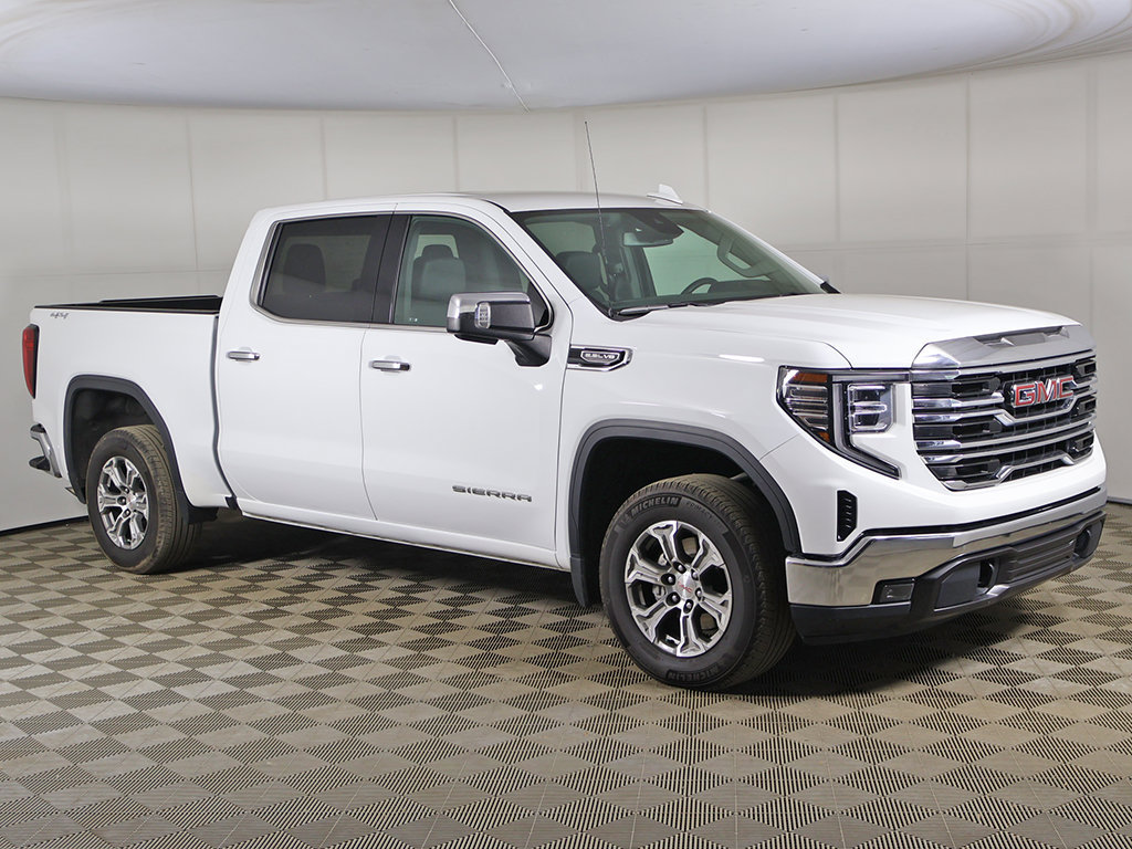 Used 2025 GMC Sierra 1500 SLT AWD/4WD image 2