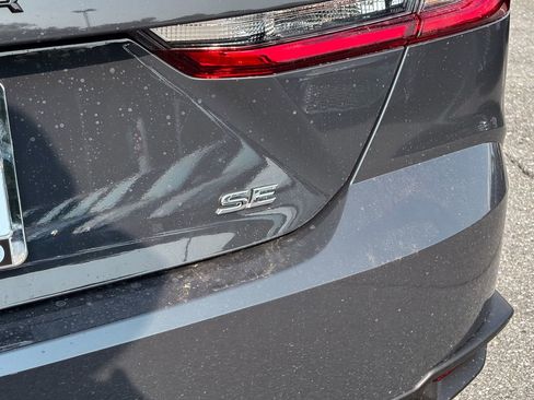 New 2025 Toyota Camry SE image 7