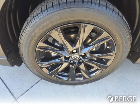 New 2025 MAZDA CX-5 Carbon Edition image 11