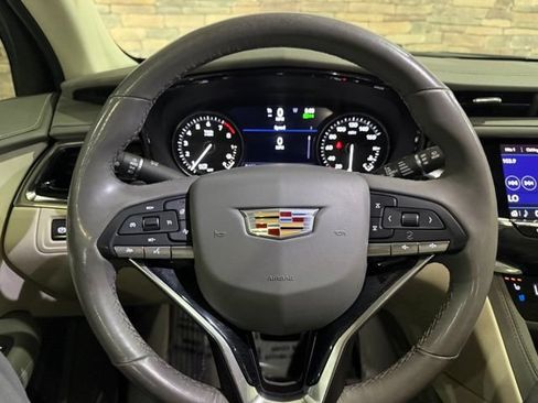 Used 2020 Cadillac XT6 Premium Luxury FWD image 15