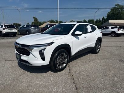 Certified 2025 Chevrolet Trax LT w/ Driver Confidence Package
