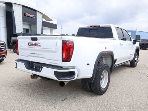 Used 2023 GMC Sierra 3500 Denali w/ Denali Ultimate Package AWD/4WD image 3