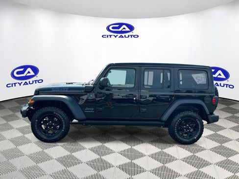 Used 2023 Jeep Wrangler Unlimited w/ Sun & Screen Package AWD/4WD image 7