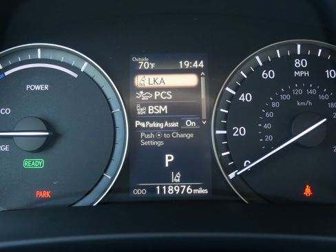 Used 2018 Lexus RX 450hL Premium w/ Premium Package image 18