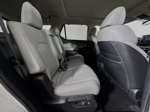 Certified 2025 Honda Pilot Touring image 26