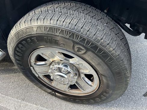 Used 2024 RAM 2500 Big Horn w/ Bed Utility Group image 10